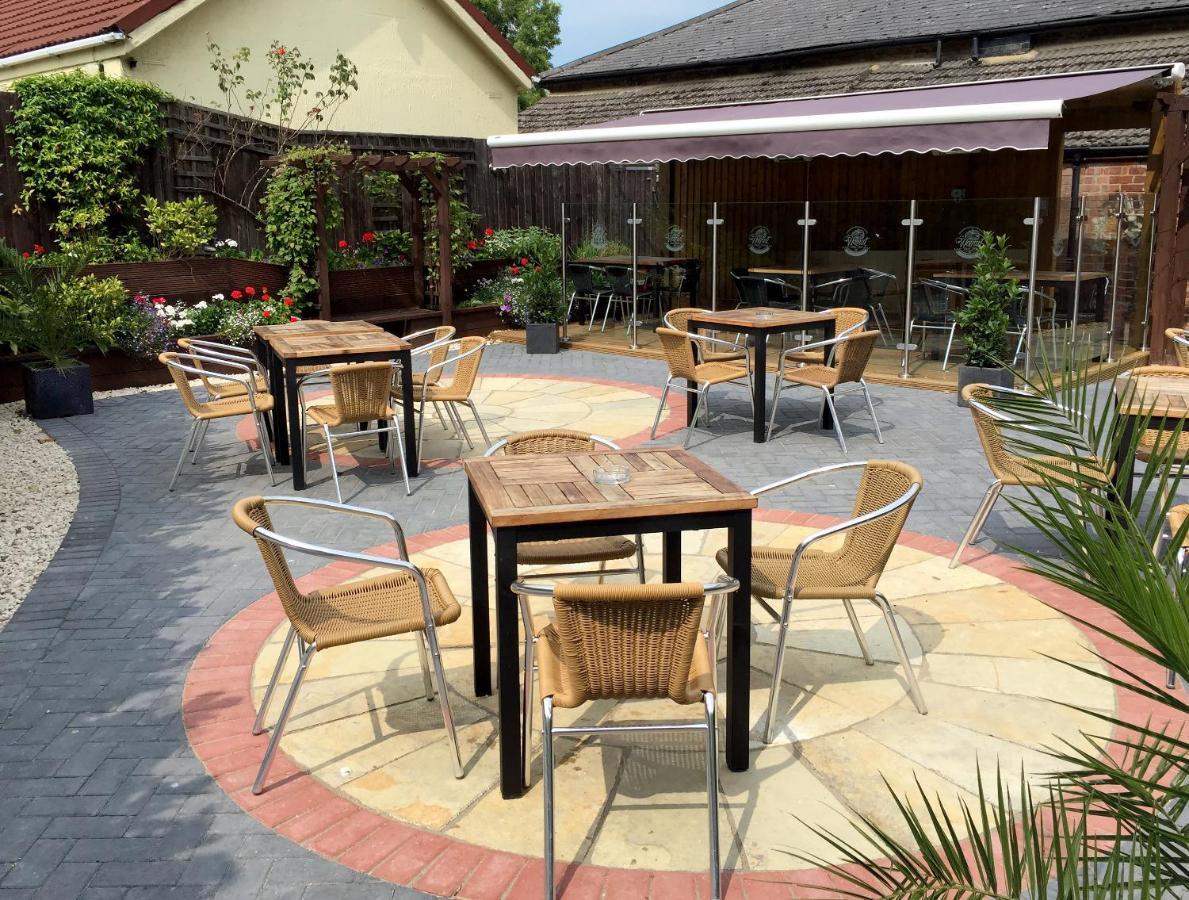 Inn The Walnut Tree