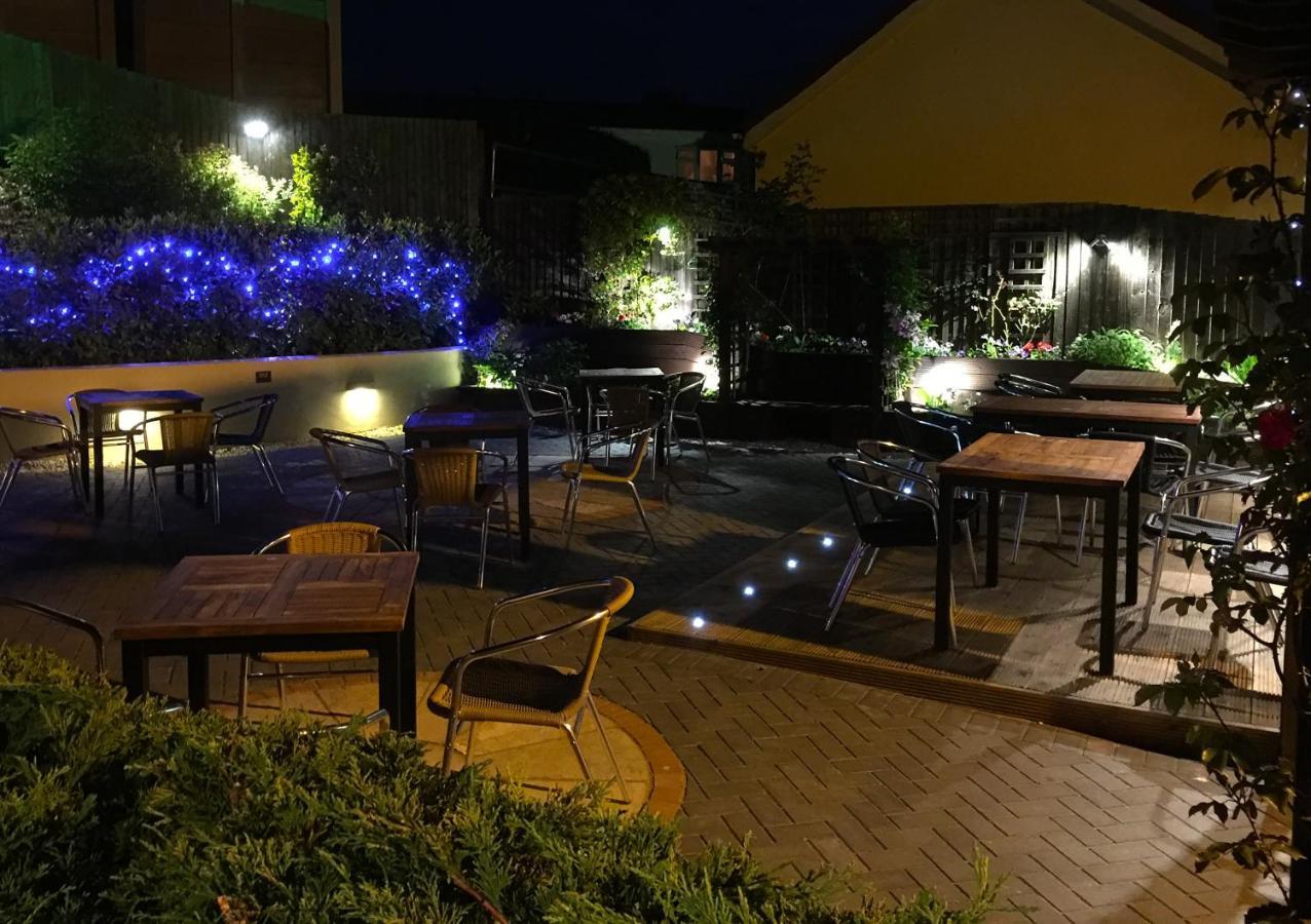 The Walnut Tree 3* Blisworth